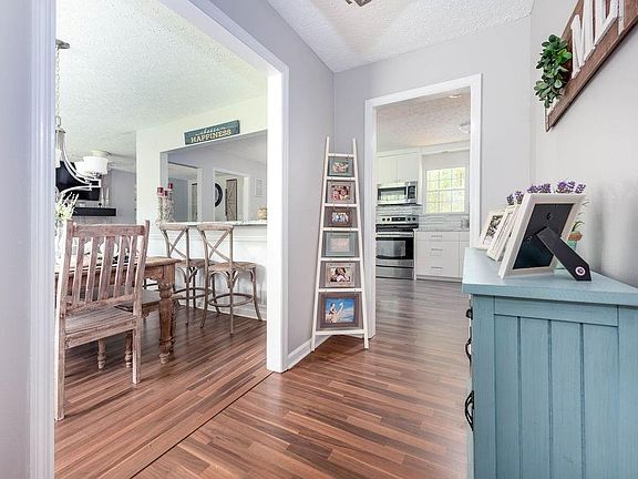 5th image of 516 Finch Ct