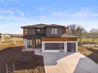 25017 W 142nd St, Olathe, KS 66061