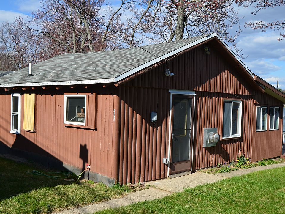 1st image of 11678 Maywood Dr NE