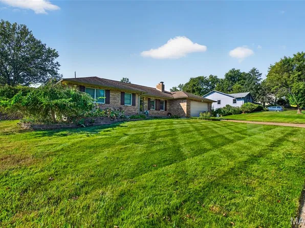 906 Laurel Dr, Rolla, MO 65401