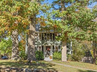 15 Woodland St, Merrimac, MA 01860