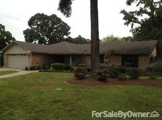 805 Justin Ln, White Oak, TX 75693