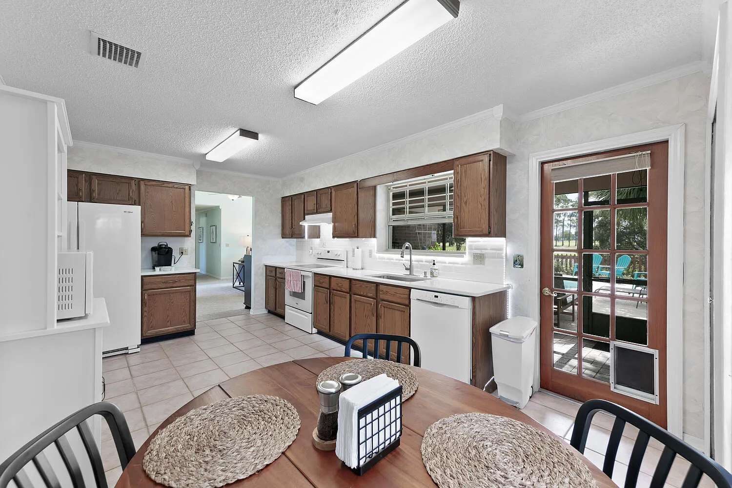 3 bed, 1500 sqft, $3,100 — Photo 4