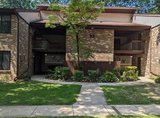 93 Arrowood Rd UNIT B, Manalapan, NJ 07726