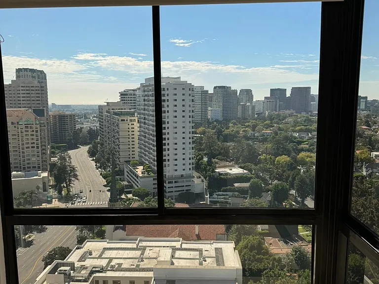 10445 Wilshire Blvd #1804 — Photo 19