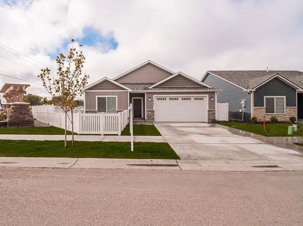 2021 S Summerfield Ln, Rexburg, ID 83440