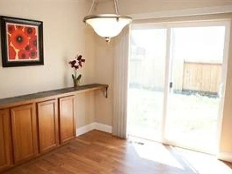 93 Engberg Ln — Photo 3