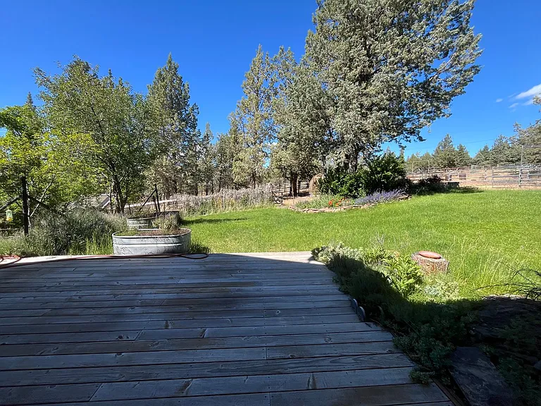69196 Hurtley Ranch Rd — Photo 31