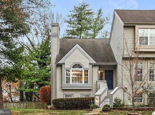 6167 Stonepath Cir, Centreville, VA 20120