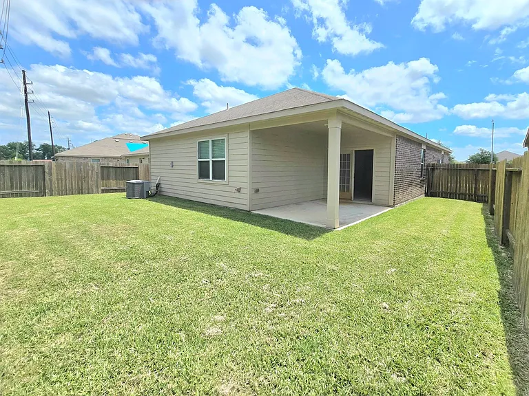 9510 Opal Gates Dr — Photo 12