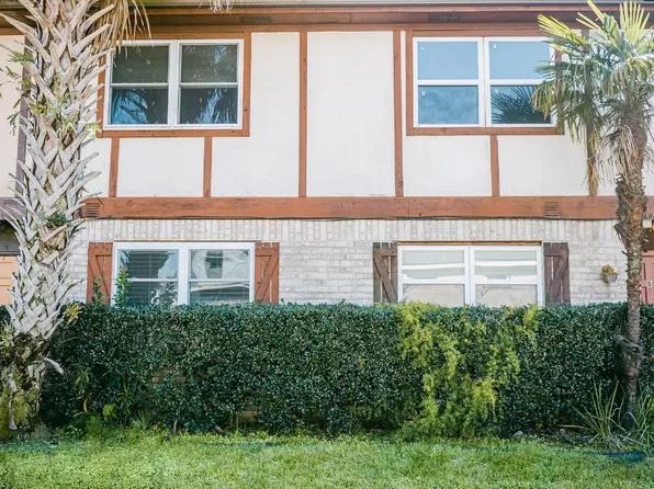 217 Clearview Pkwy APT A, Metairie, LA 70001