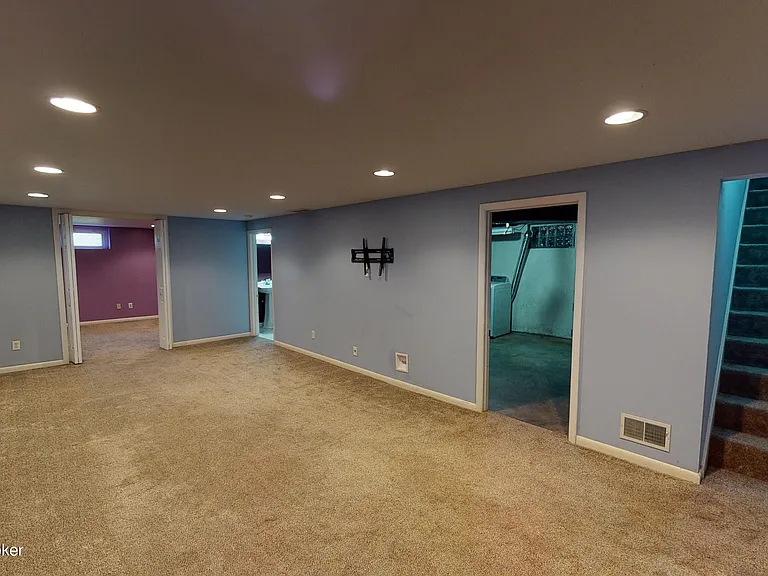 707 Dorsey Way — Photo 12