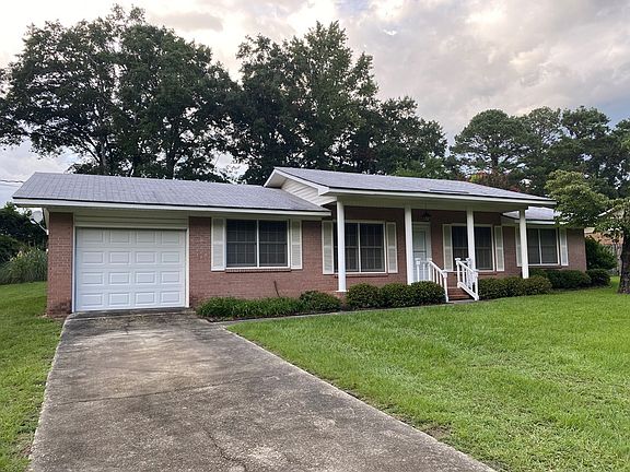 3rd image of 38 Lakeside Dr