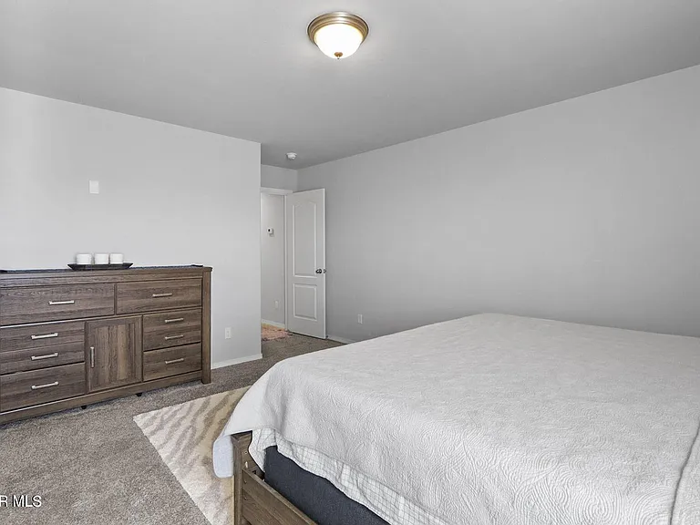 3917 Desert Dunes Dr — Photo 32