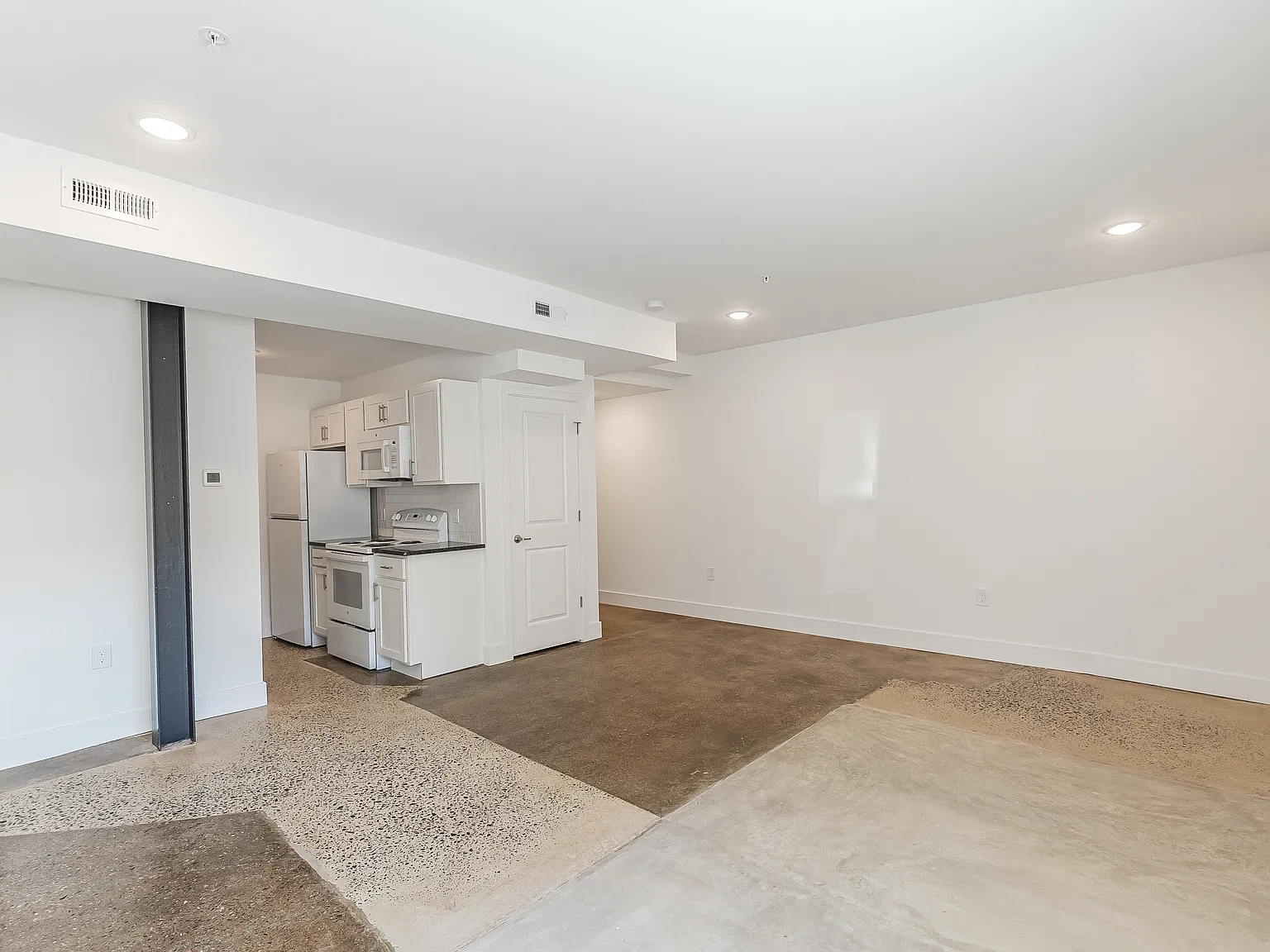 1615 Foulkrod St — Photo 4
