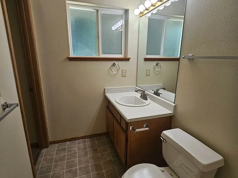 303 Garfield St — Photo 13