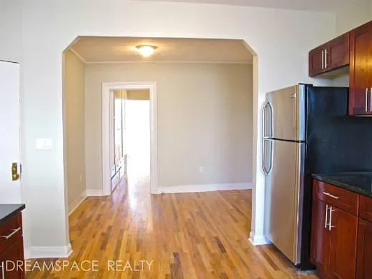 Rented by Dream Space Realty | media 14