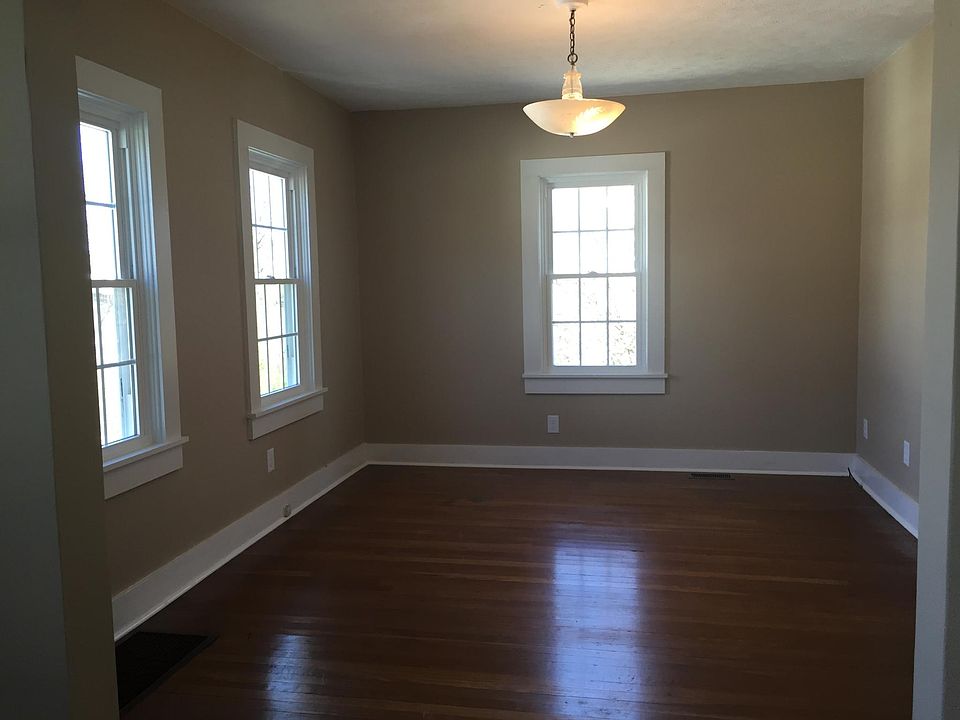 1st image of 422 N Green St