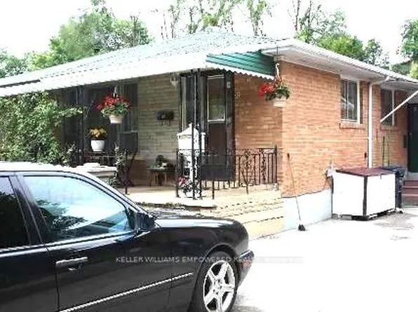 36 Halsey Ave, Toronto, ON M4B 1A5