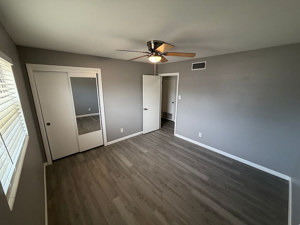 1st image of 609 S Plains Park Dr
