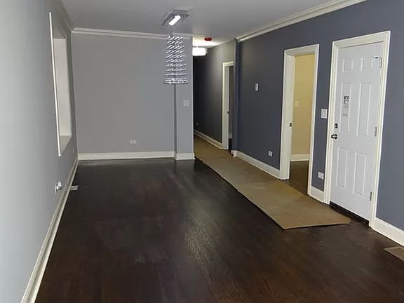 4th image of 4446 S Sawyer Ave #1