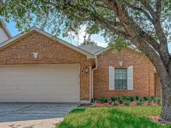 7910 Black Bird Ln, Baytown, TX 77523