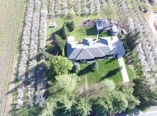 9522 E Lubell Ln, Acampo, CA