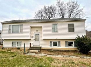 1A Briarwood Dr, Danbury, CT 06810