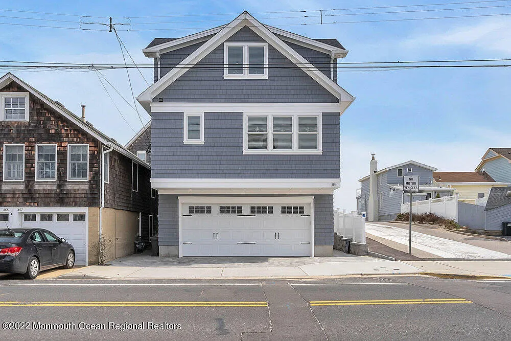 3 bed, 1987 sqft, $5,000 — Photo 1