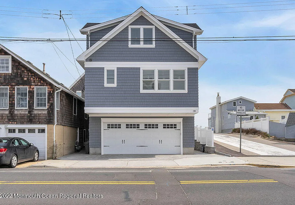 368 1st Ave