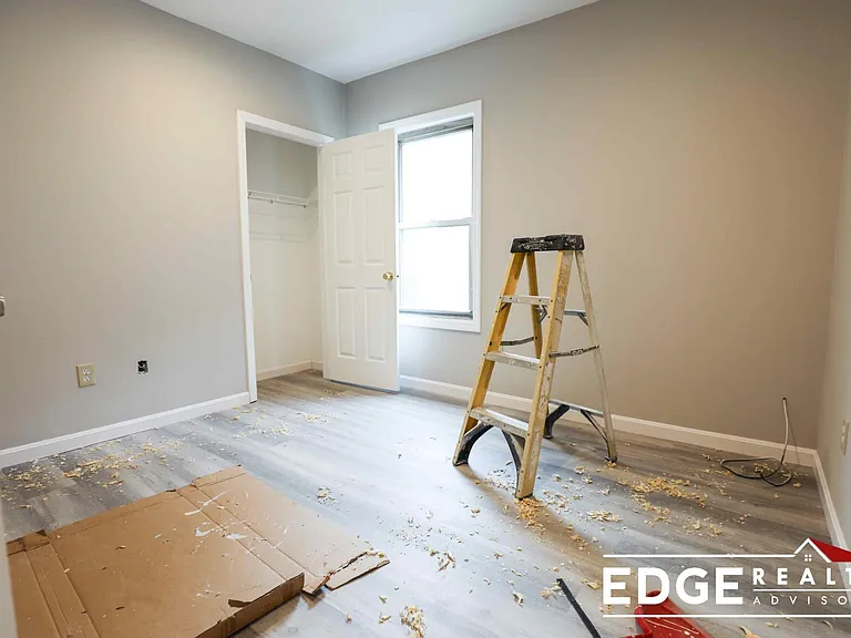 66 Quint Ave #1 — Photo 4