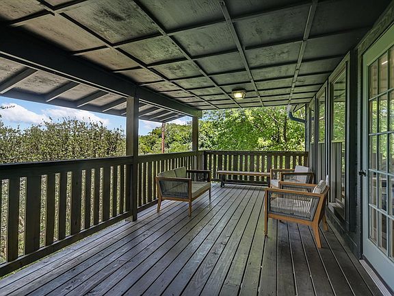 2nd image of 5110 Lucas Ln