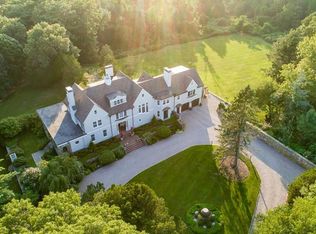 328 Clapboardtree St, Westwood, MA 02090