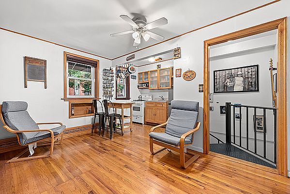 1st image of 190 8th Ave #1F