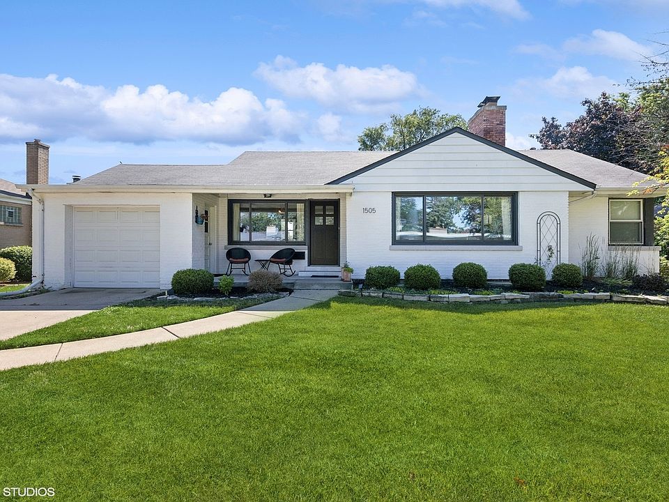 1st image of 1505 Robinhood Ln