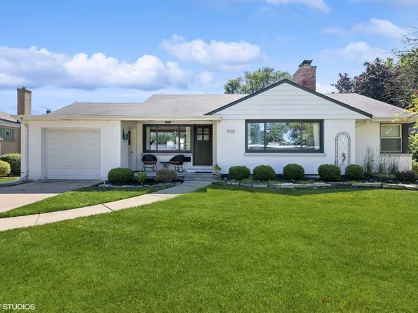 1505 Robinhood Ln, La Grange Park, IL 60526