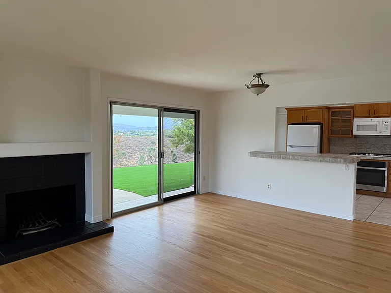 8870 Raejean Ave — Photo 3