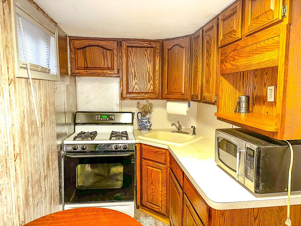 1st image of 14 Robert St