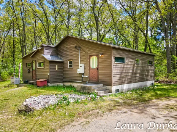 1153 54th St, Fennville, MI 49408