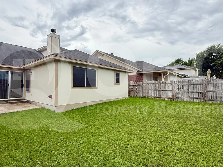1512 Saint Leger St — Photo 24