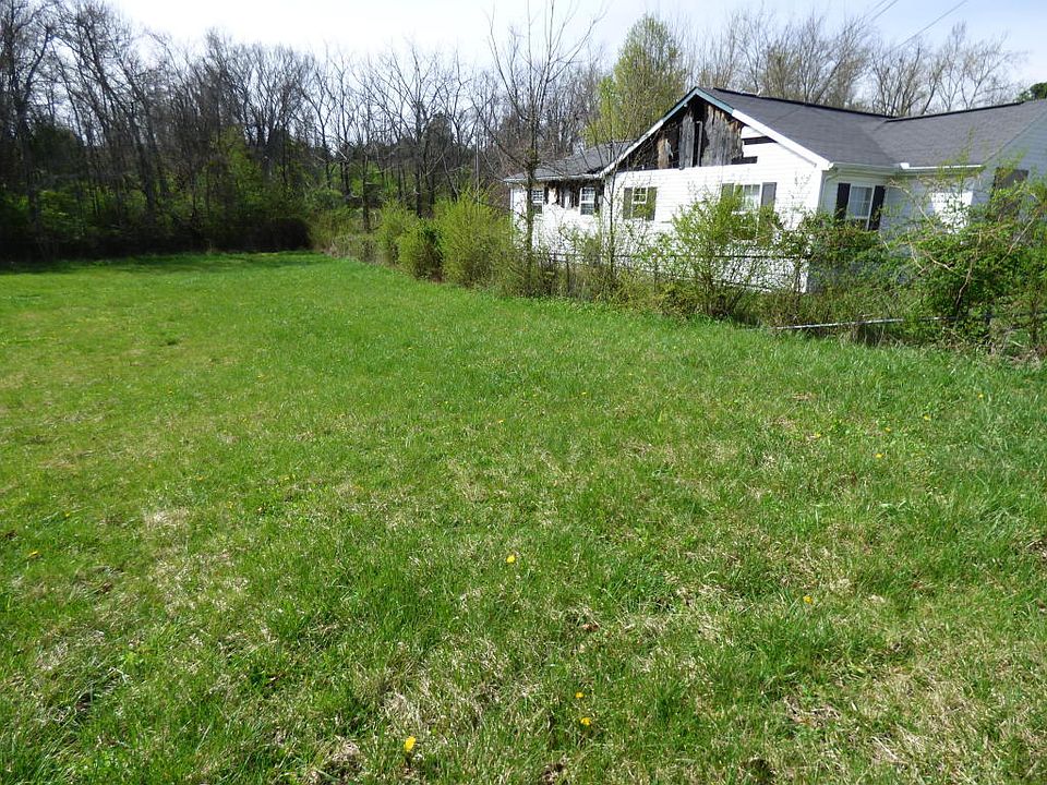2nd image of 302 Old Mail Rd