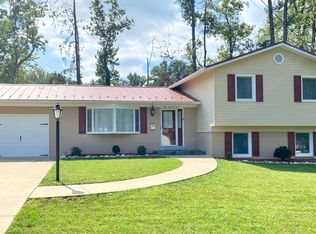 8003 W Rockglen Ct, Springfield, VA 22152