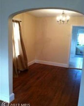 Arched Dining Room