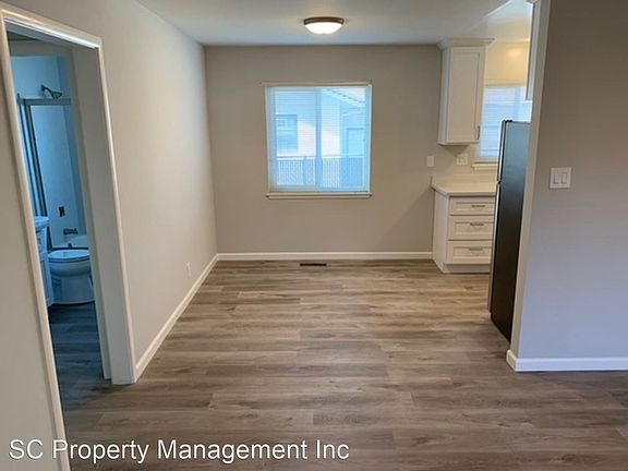 3rd image of 1730 Sequoia Ave #2