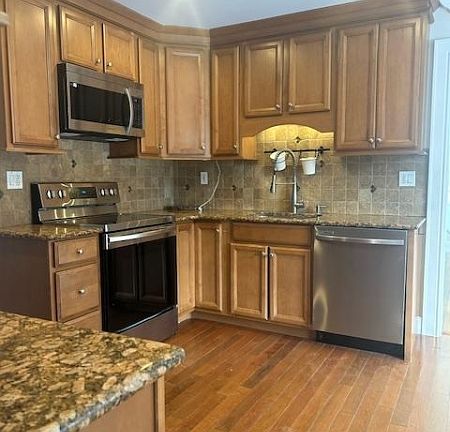 4th image of 102 Drakestown Rd