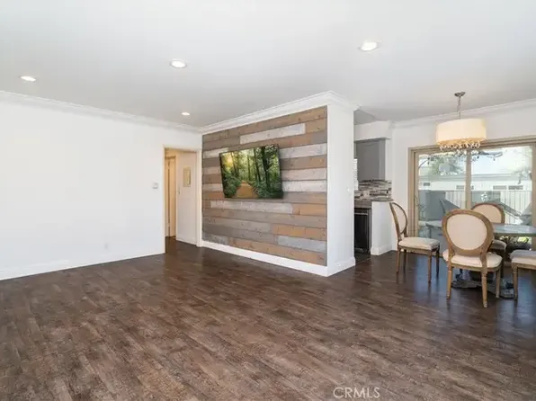 6041 Fountain Park Ln APT 9, Woodland Hills, CA 91367