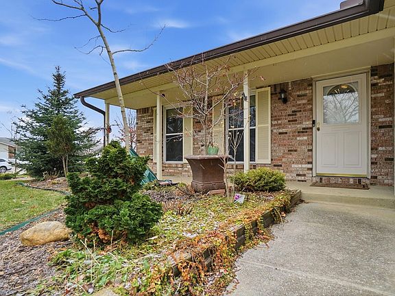 2nd image of 2800 Amana Ct