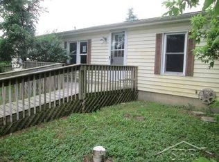 10202 M 52, Perry, MI 48872