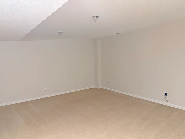 5055 Lake Forest Dr — Photo 28