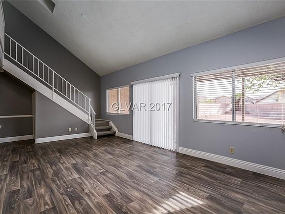 3rd image of 4469 Shalimar Ave